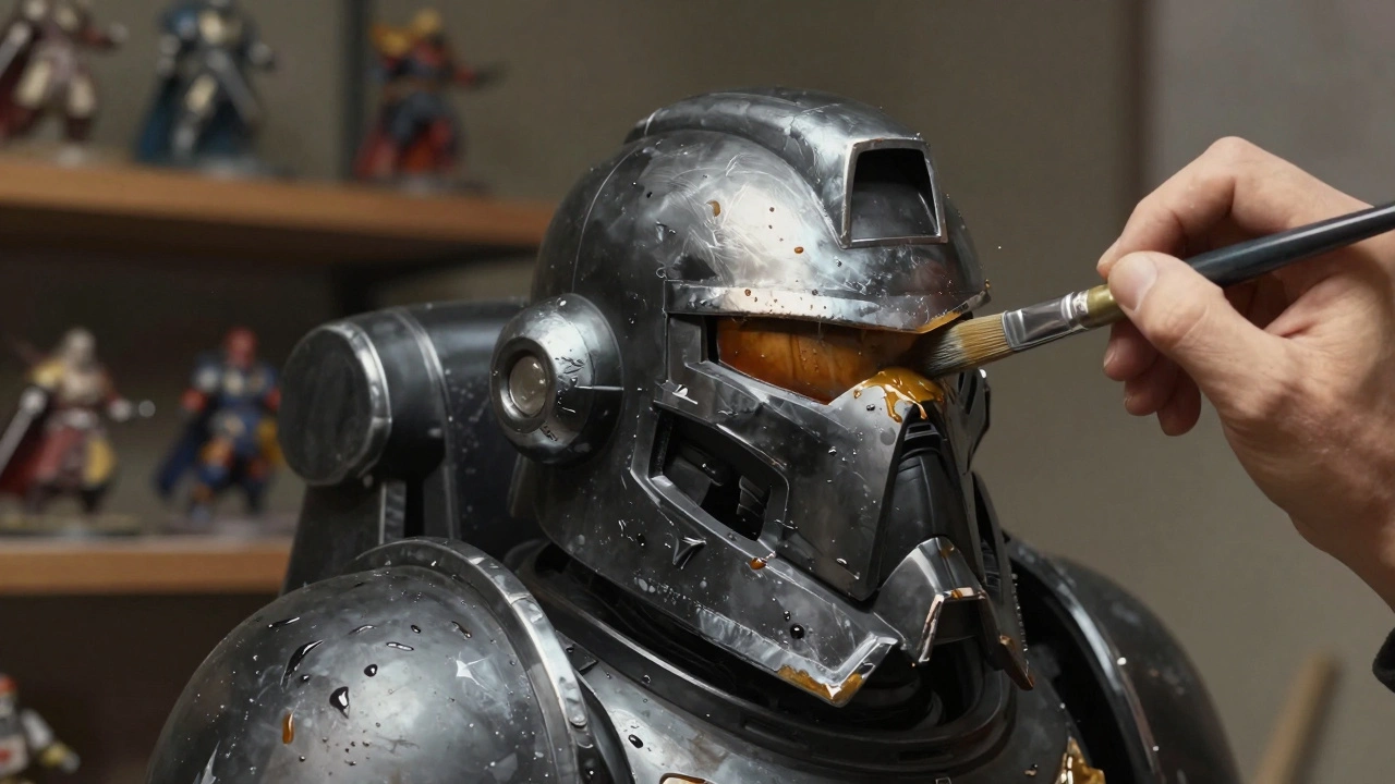 Металлический шлем космодесантника с многослойной покраской: тени, блики и смывка, подчёркивающие объём.