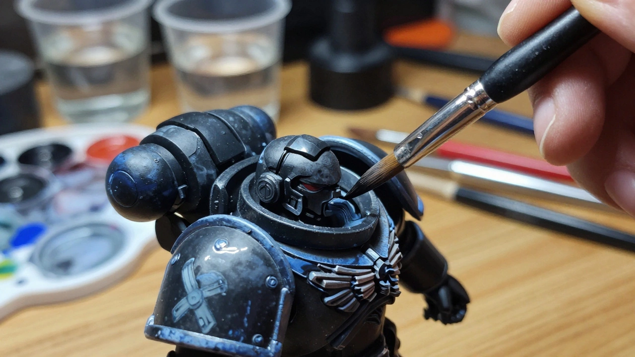 Как покрасить чёрную броню космодесантника Warhammer 40K: гайд для новичков
