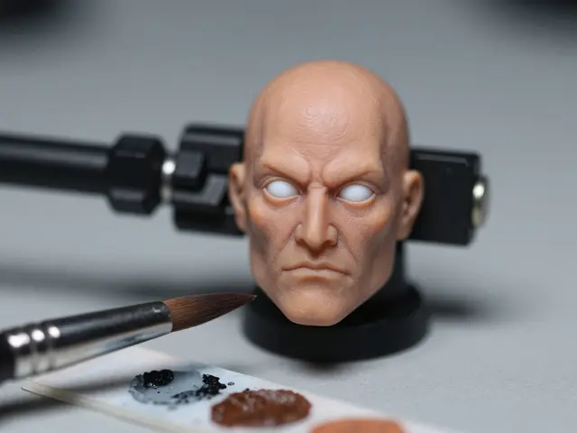 Как красить глаза и линзы на миниатюрах Warhammer 40K: Пошаговый гайд