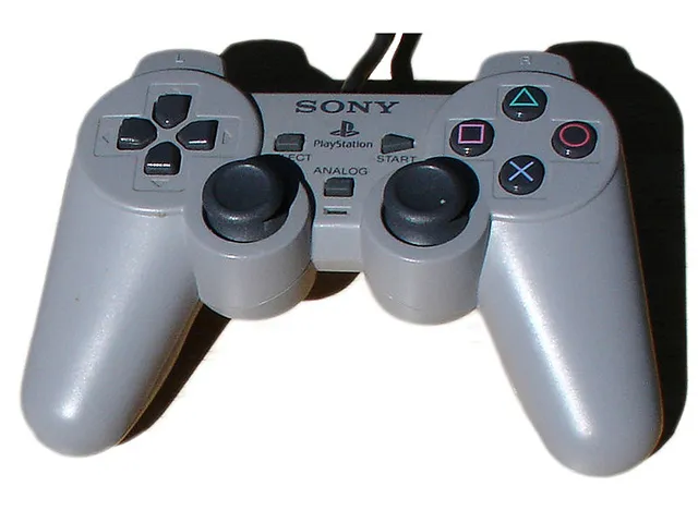 История Sony PlayStation - 18 игровых приставок